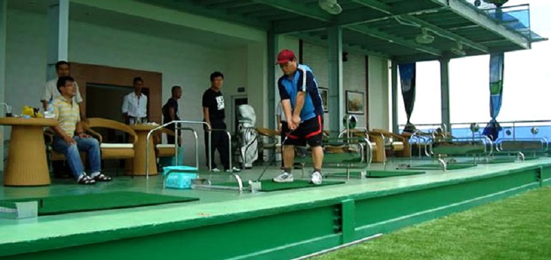 Sân golf KCN Tân Bình nằm ở trung tâm thành phố