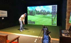 Golfer cũng có thể đánh golf với bạn bè, người thân ngay trong không gian golf 3D