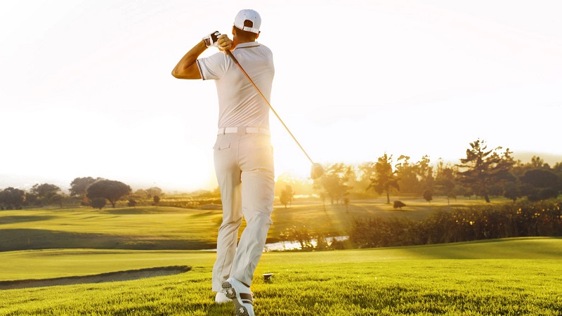 Với golfer lâu năm có thể gia tăng độ cứng của gậy golf mang đến những cú đánh ấn tượng