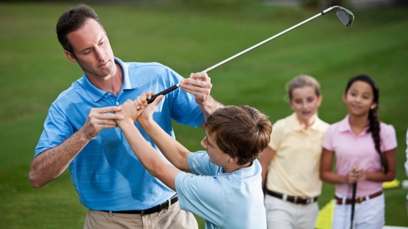 Một số tiêu chí khi lựa chọn gậy golf cho trẻ của mình