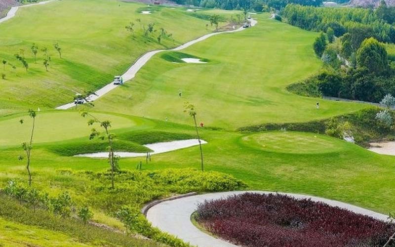 Golfer có thể chiêm ngưỡng toàn cành làng quê yên bình 