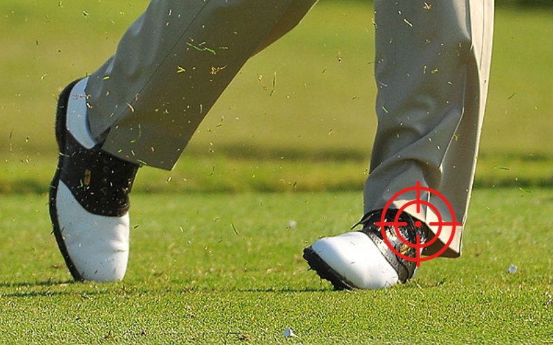 Cẩn trọng khi mua giày golf để vừa bảo vệ đôi chân vừa nâng cao hiệu suất