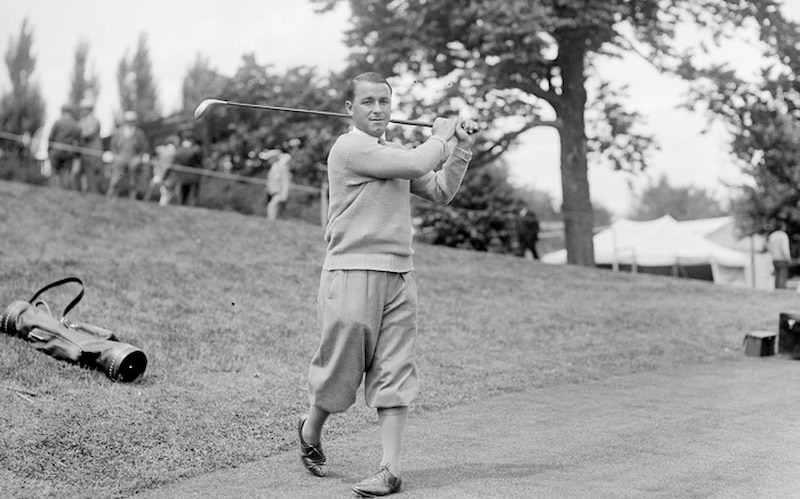 Golfer Gene Sarazen nổi tiếng với cú ghi điểm Albatross