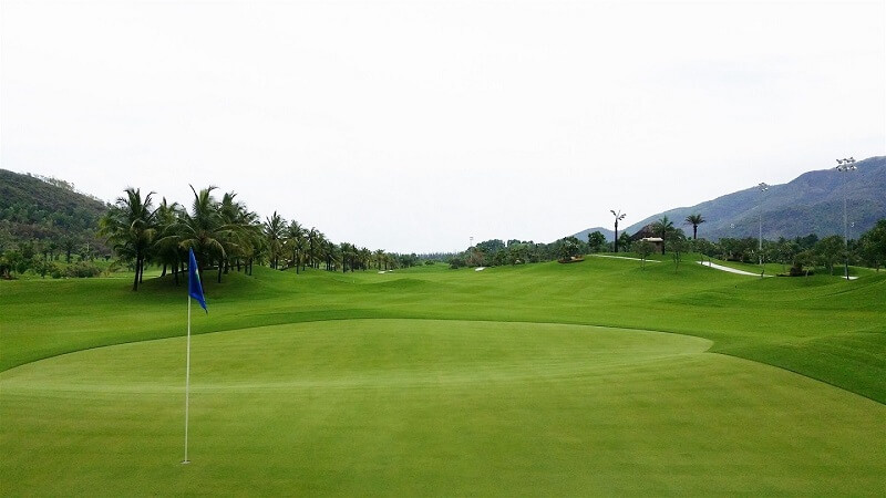 Sân golf tận dụng tối đa lợi thế về địa hình tự nhiê