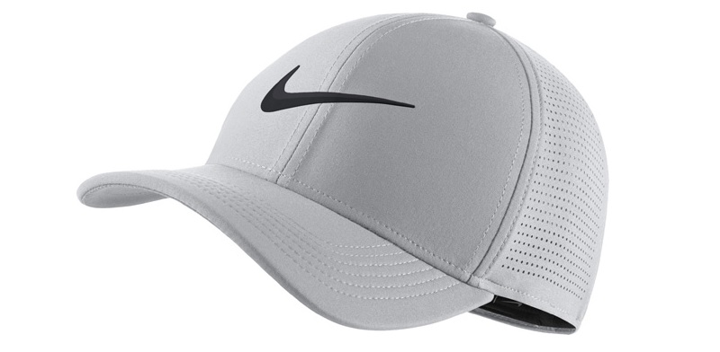 Mũ golf Nike được nhiều người chơi yêu thích