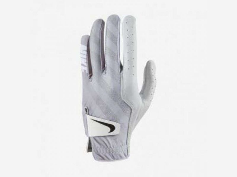 Găng tay golf Nike Tech Glove Reg Left Hand được đánh giá cao với khả năng thoáng khí và chống ẩm