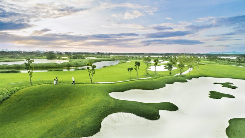 Sân golf Vinpearl Hải Phòng là một trong những sân golf có diện tích lớn nhất miền Bắc