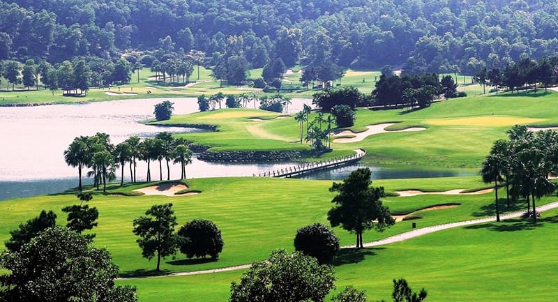 Sân golf Đồng Mô là một trong những sân golf lớn nhất miền Bắc