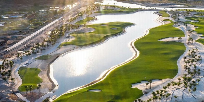 Sân golf Bình Tiên có thiết kế độc đáo, diện tích rộng lớn