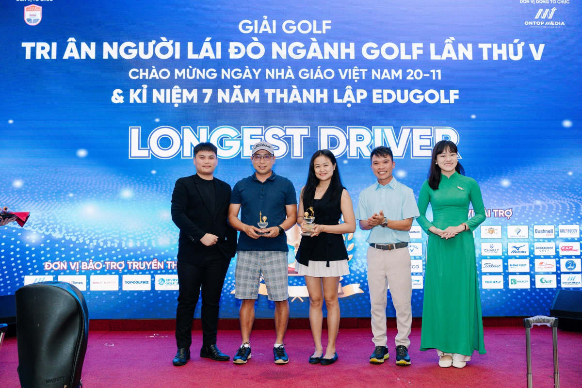 Golfer đạt giải Longest Driver 