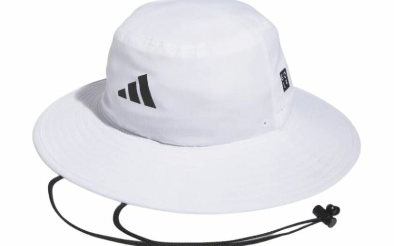 Mũ vành Adidas HS5473 trắng có thiết kế đơn giản, dễ dàng kết hợp với nhiều kiểu trang phục khác nhau