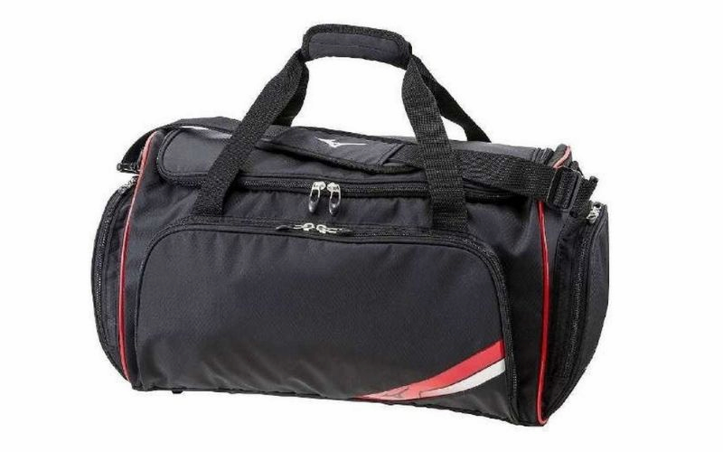 Túi quần áo golf Mizuno 5LJB1803000962 được nhiều golfer lựa chọn sử dụng