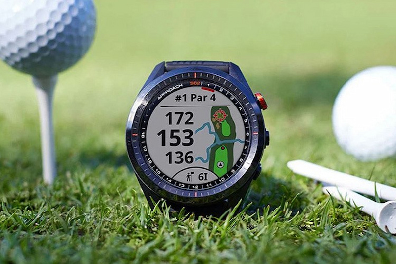 Đồng hồ golf Garmin Approach S62 là phụ kiện yêu thích của nhiều golfer