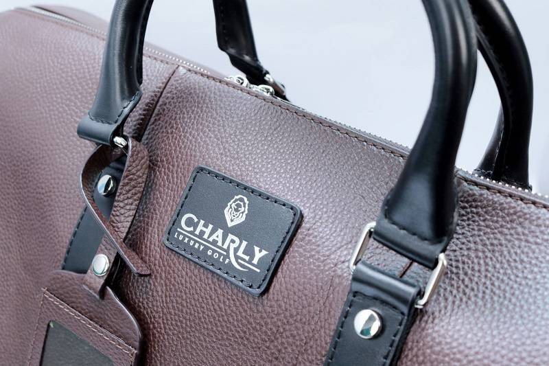 Túi xách golf Charly được thiết kế theo phong cách Hoàng gia Anh