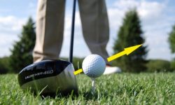 Golfer có thể đăng ký học golf bài bản để được hướng dẫn cách đặt mặt gậy golf chuẩn
