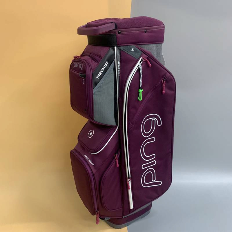 Túi gậy golf Ping Traverse BAG34149110 được nhiều golfer lựa chọn sử dụng khi ra sân