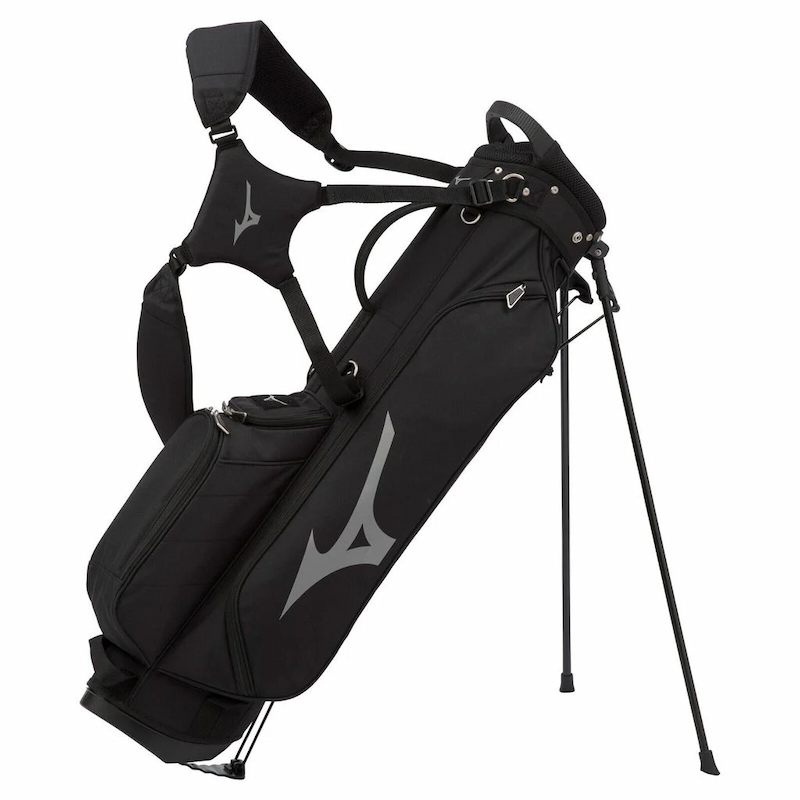 Túi có trọng lượng nhẹ giúp golfer dễ dàng di chuyển