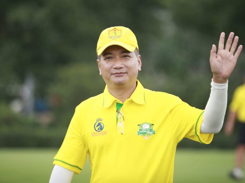 Huấn luyện viên Đinh Công Lợi là một trong top thầy dạy golf ở Hà Nội
