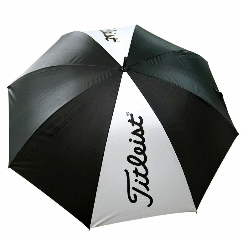 Ô golf Titleist UV Umbrella Black/White thể hiện phong cách của golfer khi ra sân
