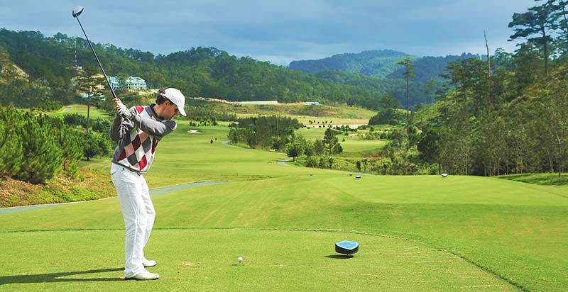 Tee box là các vị trí phát bóng trên sân