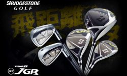 Tour B JGR là bộ gậy hỗ trợ golfer cải thiện các cú đánh slice tốt hơn