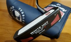 Gậy putter Odyssey cũ White Hot Tour IX sở hữu kiểu dáng nhỏ gọn, thanh thoát